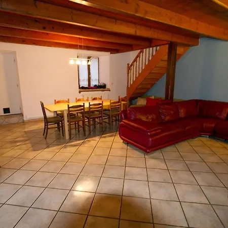 Le Bourdon Bleu A En Bassigny Apartment *