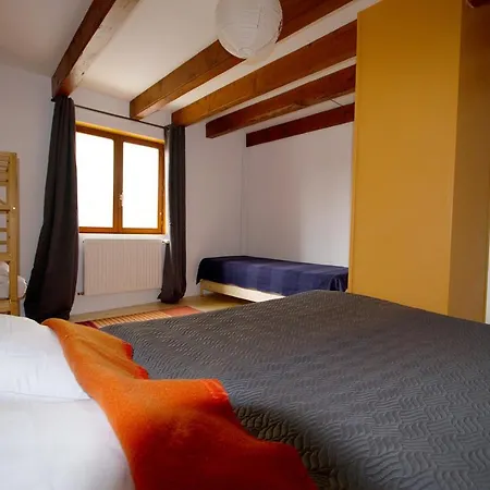 Le Bourdon Bleu A En Bassigny Apartment Celles-en-Bassigny
